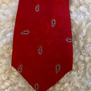 Classic Red Paisley Men's Tie